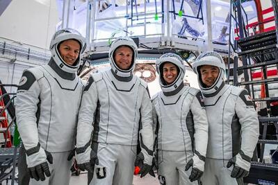 لحظه بازگشت یاسمین مقبلی و تیم فضانوردان به زمین | رویداد24