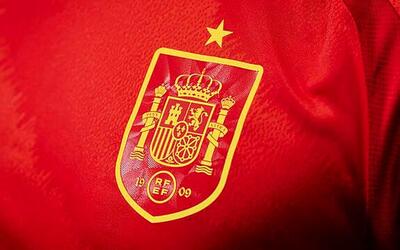 پیراهن‌های اول و دوم اسپانیا برای یورو 2024