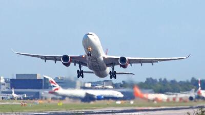 تعلیق مجوز فعالیت ۲ شرکت خدمات مسافرت هوایی به علت گران‌فروشی