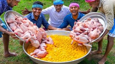 (ویدئو) طرز تهیه املت محلی با ۲۰ مرغ کامل و ۲۳۰ تخم مرغ