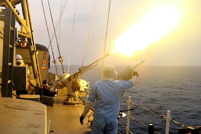 اجرای عملیات رهگیری و انهدام اهداف هوایی در رزمایش مرکب کمربند امنیت دریایی