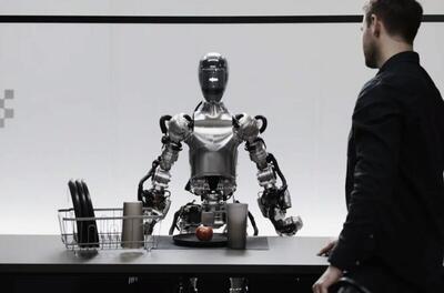 ببینید / یک ربات انسان‌نما که با «چت جی‌پی‌تی» کنترل می‌شود و برای انجام کار‌ها دلیل می‌آورد