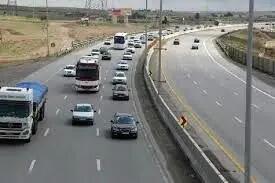 تردد نزدیک به ۵۵۲ هزار وسایل نقلیه در جاده های آذربایجان غربی