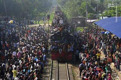 فیلم/ وضعیت وحشتناک یک قطار مسافربری در بنگلادش!