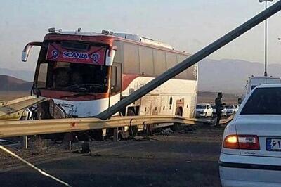 مصدومان حادثه اتوبوس در جاده امام رضا محدوده پاکدشت به ۳۰ نفر رسید/ فوتی نداشته است