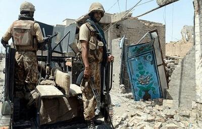 ۷ کشته در حمله افراد مسلح به یک پاسگاه در مرز پاکستان + عکس و جزئیات
