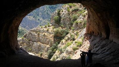 سفر به غارهای عصر پارینه سنگی و دیدن ابرسرو هرزویل