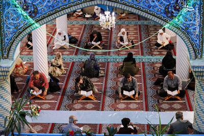 عکس/ جزء خوانی قرآن کریم در مسجد جامع سنندج