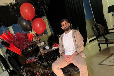 ببینید | اولین تصویر از جشن تولد ۲۹ سالگی حسین کنعانی‌زادگان؛ سورپرایز عاشقانه در خانه با انگشتر ویژه طلا!