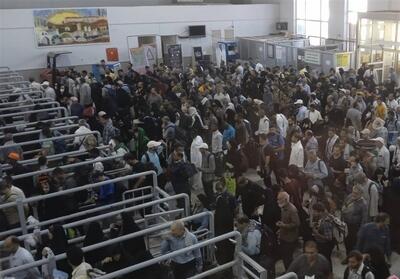 ازدحام زائران عتبات در مرز مهران برای ورود به عراق - تسنیم