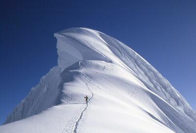 هشدار هواشناسی به کوهنوردان؛ خطر « نقاب برف » و ریزش بهمن در ارتفاعات