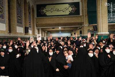 حال و هوای حسینیه امام خمینی(ره) پیش از سخنرانی رهبر معظم انقلاب + فیلم