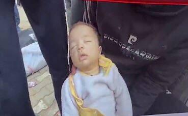 حکایت تلخ طفل شیرخواری که از حملات اسرائیل جان به در نبرد+ فیلم