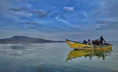 دریاچه ارومیه دوباره زنده شد | حال خوب دریاچه ارومیه با مسافران نوروزی‌اش