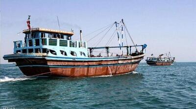 توقیف یک لنج مسافری در آب‌های بندر بوشهر - مردم سالاری آنلاین