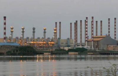 الجزیره: ایران با رکوردشکنی در صادرات فرآورده‌های نفت و گاز تحریم‌های آمریکا را به چالش کشید