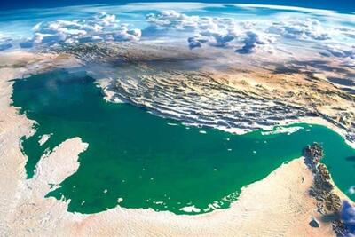 آب های استان بوشهر متلاطم و مواج است/شنا و دریاگردی ممنوع