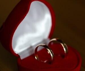 چرا شوهرم حلقه ازدواج دستش نمی کنه؟