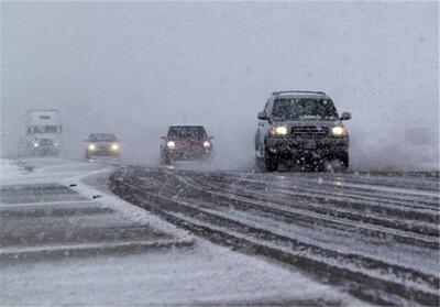ترافیک فوق سنگین در کندوان/ بارش برف در چالوس