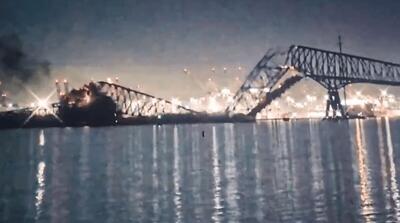 ریزش پل در تصادف کشتی در امریکا (+ عکس) / جو بایدن: نشانه ای از عمدی بودن وجود ندارد
