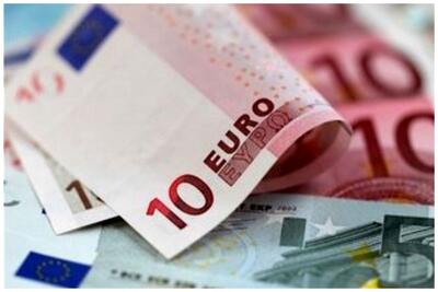 قیمت یورو، دلار و درهم سه شنبه ۷ فروردین ۱۴۰۳/یورو افزایشی شد+جدول