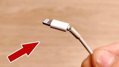 (ویدئو) اگر کابل USB شارژ گوشی آسیب دید، دورش نیندازید به این روش تعمیرش کنید