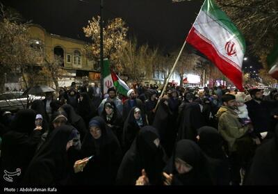 تجمع خودجوش دانشجویان و مردم اصفهان در حمایت از غزه - تسنیم