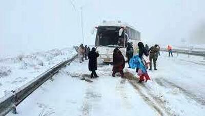 تصویری از حجم غافلگیرکننده برف نوروزی در تبریز