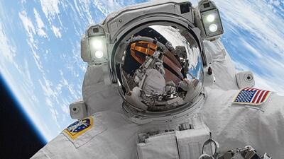 زندگی‌کردن در فضا ظاهراً رؤیاهای فضانوردان را نیز تغییر می‌دهد