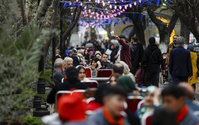 (ویدئو) گزارش رسانه خارجی از سفره‌های افطاری رایگان در تهران