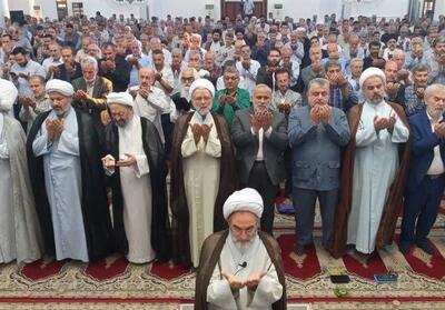 انتقاد امام جمعه رشت از کاغذبازی‌های بیجا در مسیر تولید - تسنیم