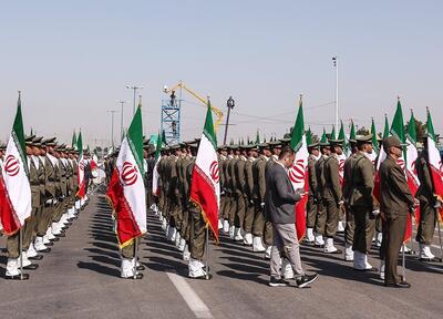 بیانیه ارتش: با اقتدار از نظام جمهوری اسلامی پاسداری می‌کنیم