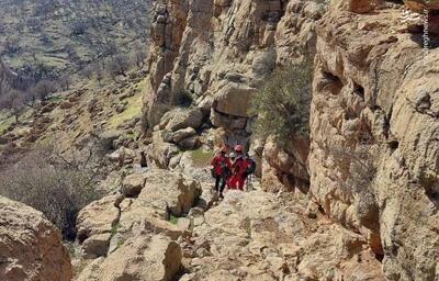 نجات گردشگر تهرانی در کوه‌های نمک جاشک دیّر