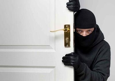 حقه جالب و خنده دار یک شهروند برای مقابله با سرقت منزلش / ببینید