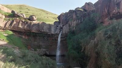 آبشار زیبای ماربره دره شهر (فیلم)
