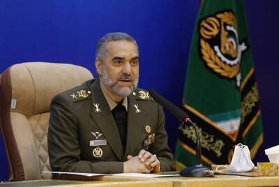 وزیر دفاع: مردم با افتخار می‌گویند ایرانی هستیم/ کشور های دیگر را می‌بینیم، متوجه می‌شویم وضعیت ایران بسیار خوب است - عصر خبر