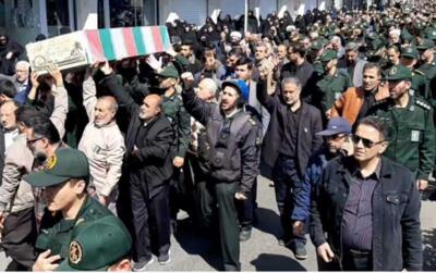 ۲ شهید گمنام با حضور گسترده مردم در قزوین تشییع شد.