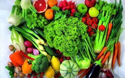 تاثیر شگفت‌آنگیز سبزی‌ها و میوه‌ها در درمان این ١٢ بیماری‌
