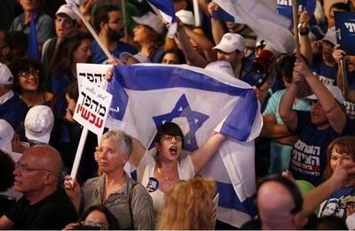 تجمعی بزرگ بر علیه نتانیاهو در تل‌آویو شکل گرفت +ویدئو