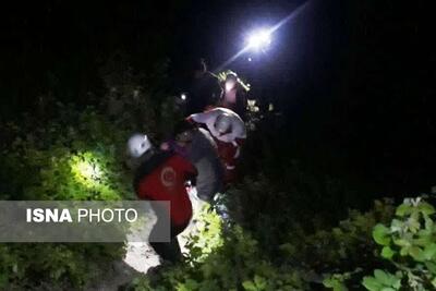نجات بانوی دره نورد سقوط کرده از آبشار دوآب