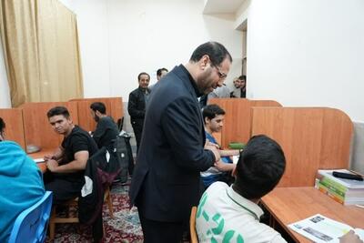 وزیر آموزش و پرورش با دانش آموزان معتکف علمی در مشهد دیدار کرد