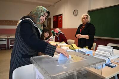 آغاز رای‌گیری در انتخابات محلی ترکیه؛ اردوغان به دنبال بازپس‌گیری استانبول | خبرگزاری بین المللی شفقنا