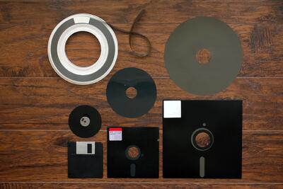اگر می‌دانید «فلاپی دیسک» چیست پس باید...
