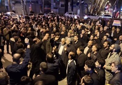 تجمع شبانهٔ لرستانی ها در محکومیت حمله اسرائیل - تسنیم