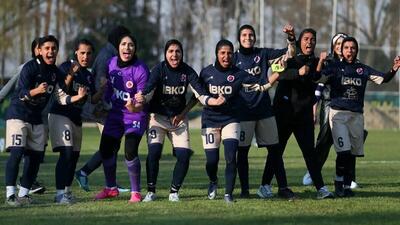 جشن قهرمانی خاتون بم در غیاب ملیکا محمدی