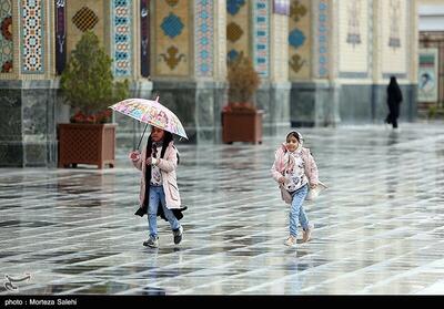 (تصاویر) بارش باران در حرم مطهر رضوی