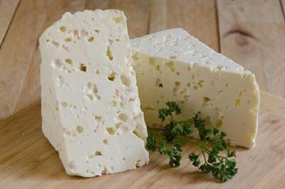۵ ترفند طلایی برای خرید پنیر لیقوان درجه یک اصل | پنیر لیقوان مرغوب چه بویی دارد؟