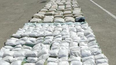 بیش از ۱۶۰۰ کیلوگرم مواد مخدر در مرزهای جنوبی کشور کشف شد