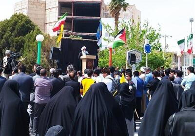 تجمع مردم سیستان در اعتراض به حمله رژیم غاصب صهیونیستی به کنسولگری ایران