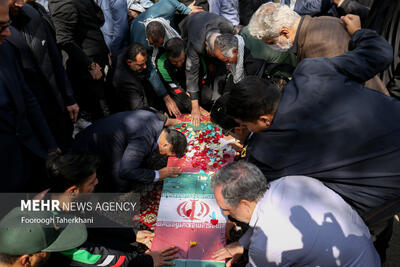 تصاویر: مراسم تشییع و تدفین پیکر مطهر شهید گمنام در فدراسیون تیراندازی